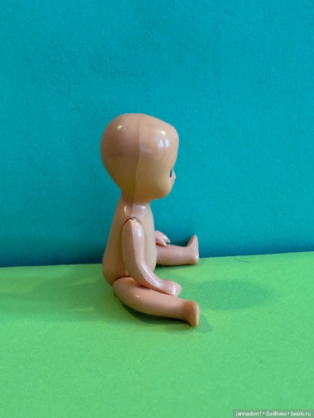 Чешский пупсик из колкого пластика, высота 8,5 см (фото 5)