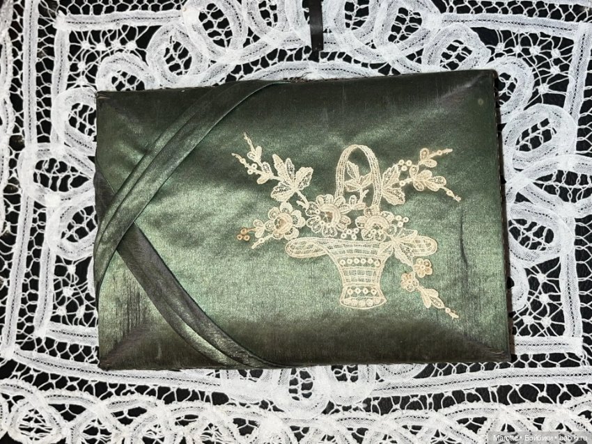 Антикварная шкатулка — Другое для антикварных кукол