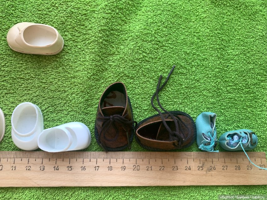 Туфельки для разных винтажных кукол одним лотом (фото 3)
