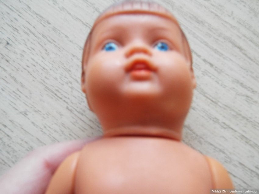 Голубоглазая малышка с зубками (фото 3)