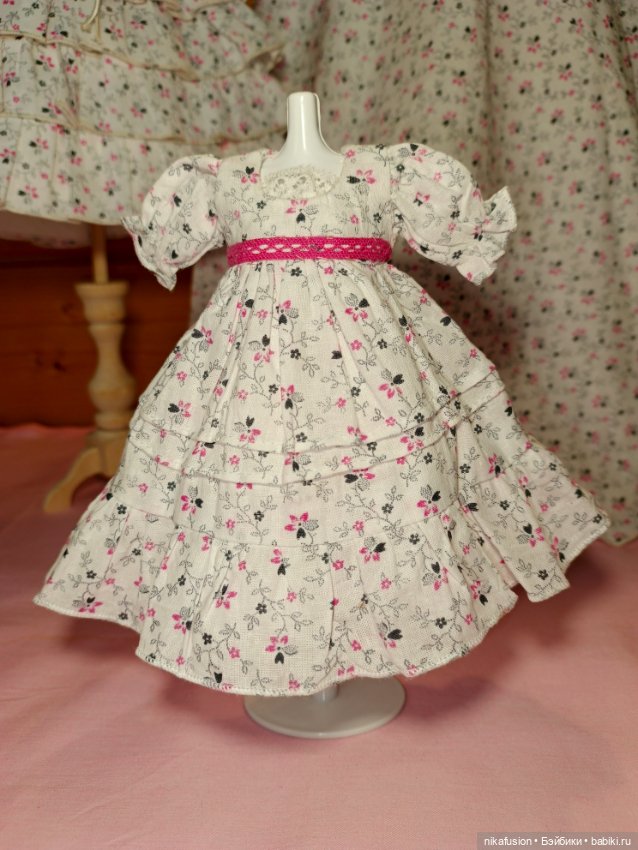 Платье для антикварной или винтажной куклы рост 20-22 см