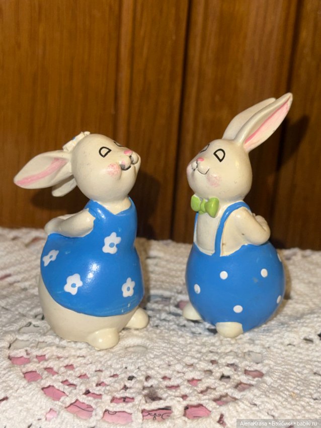 Пасхальные зайчики — Статуэтки