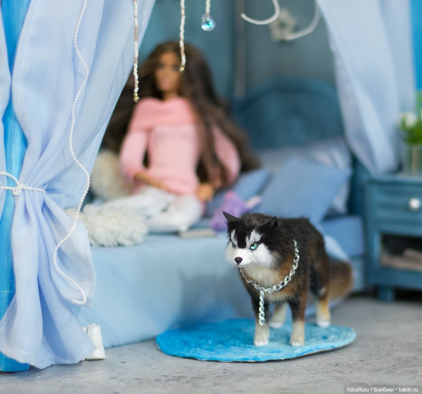 Лайка для Барби собака в смешанной технике формат 1/6