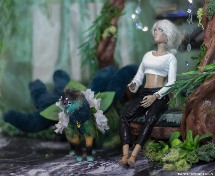 Лиса Кицунэ в смешанной технике подвижная