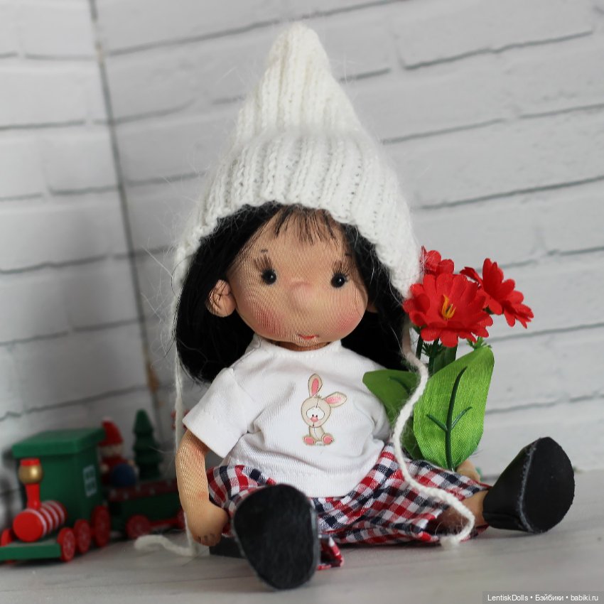 Текстильная куколка ручной работы (фото 5)