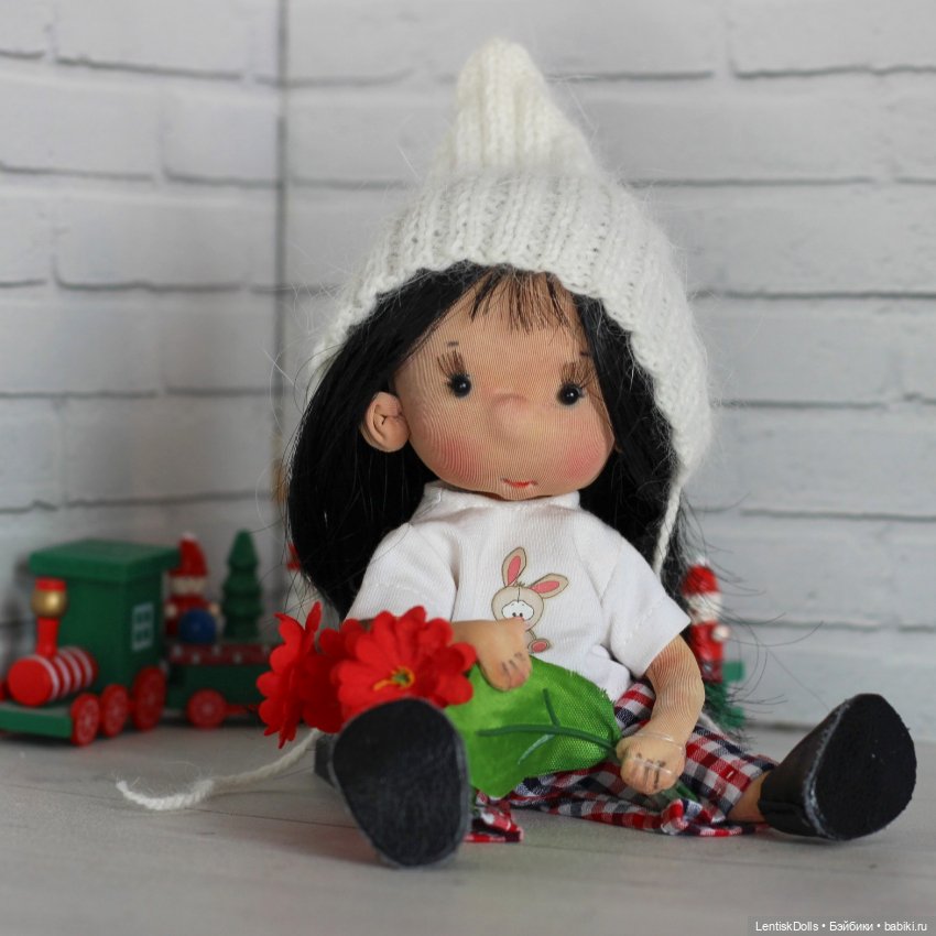 Текстильная куколка ручной работы (фото 6)