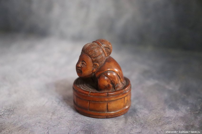 Нэцкэ "Женщина в ванне". Винтаж (фото 5)