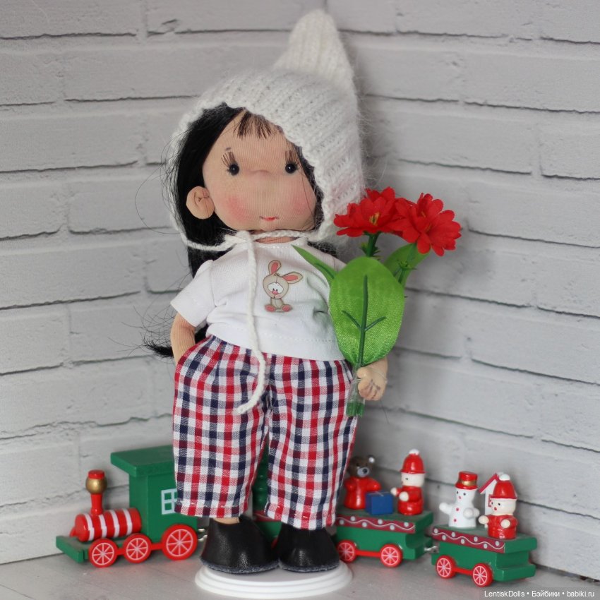 Текстильная куколка ручной работы (фото 3)