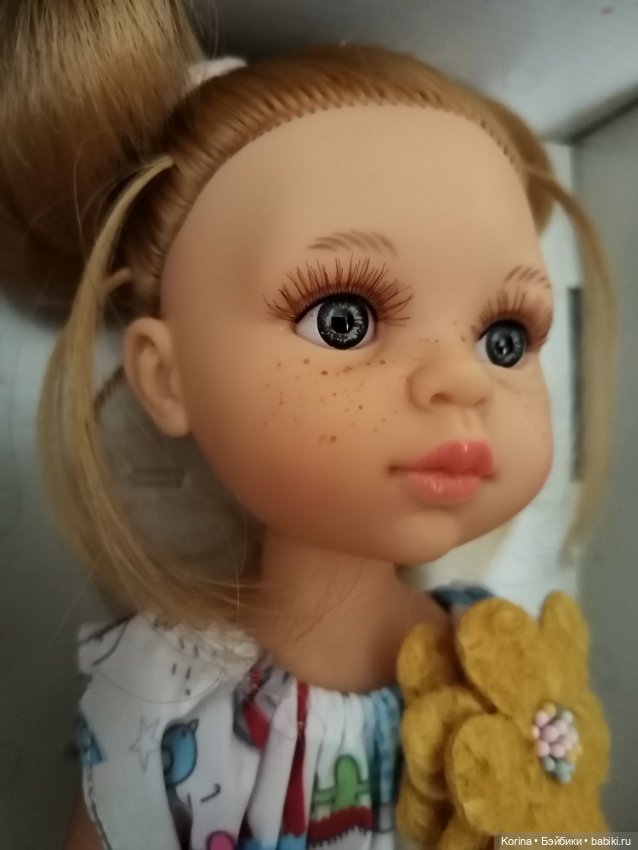 Даша с хвостиками Паола Рейна 2021г