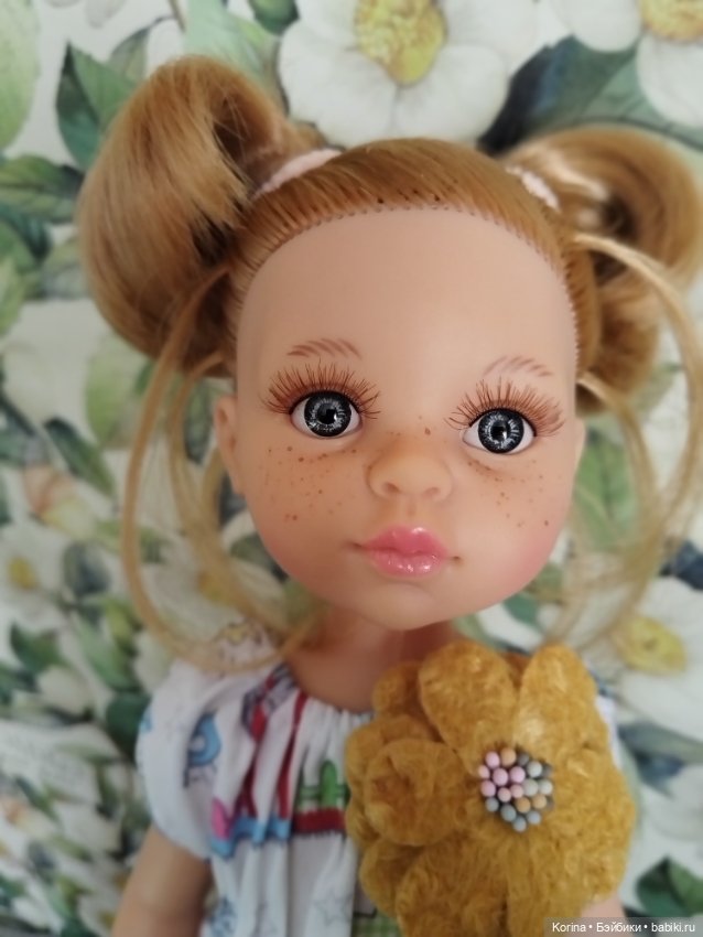 Даша с хвостиками Паола Рейна 2021г