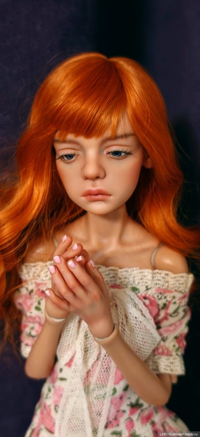 Птичка Лора в цвете капучино