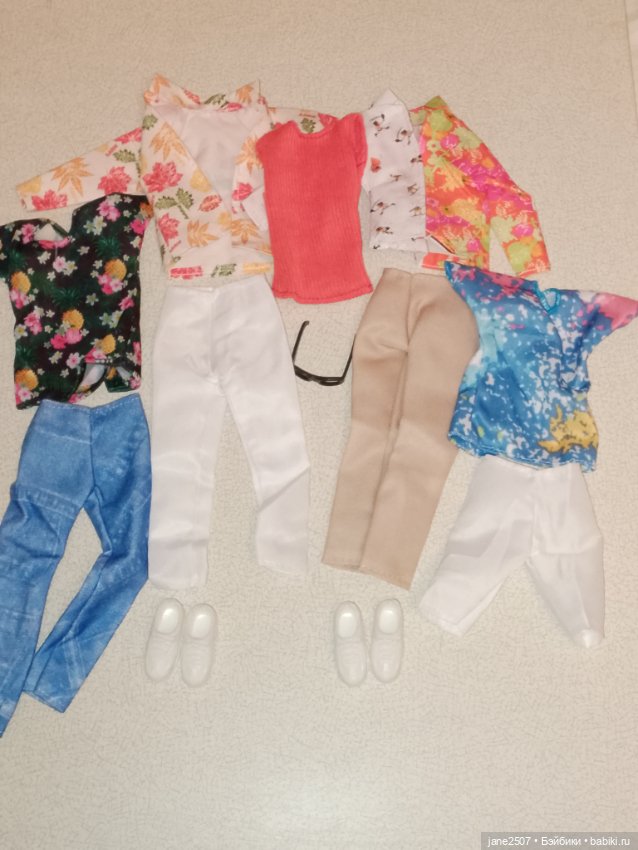 Лот одежды и обуви для Кена (мужская одежда)