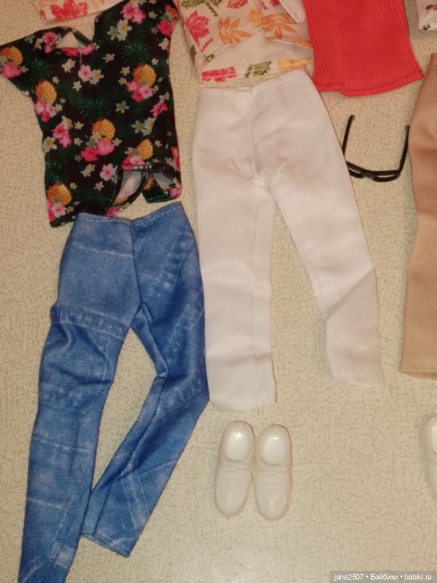 Лот одежды и обуви для Кена (мужская одежда) (фото 3)