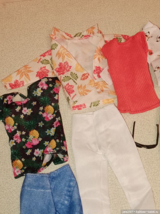 Лот одежды и обуви для Кена (мужская одежда) (фото 2)