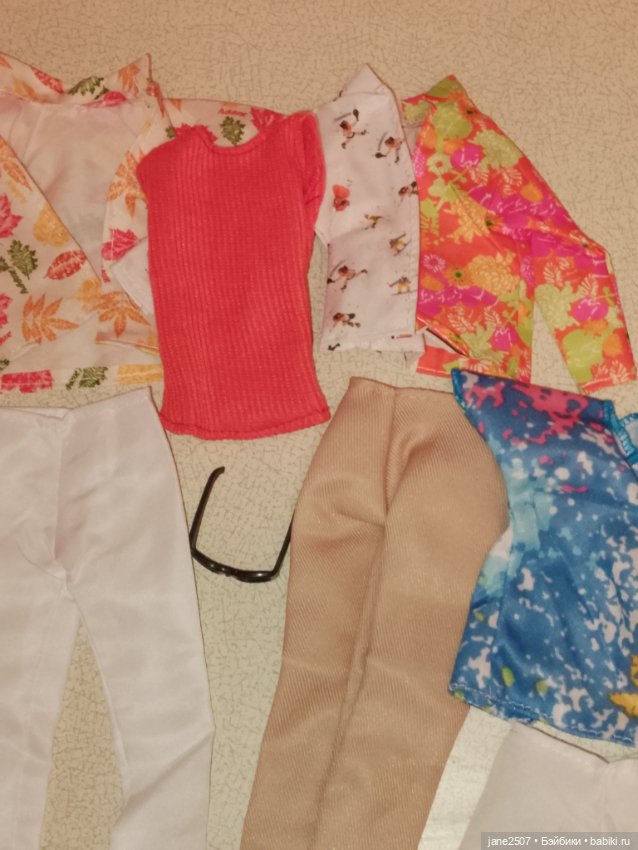 Лот одежды и обуви для Кена (мужская одежда) (фото 5)