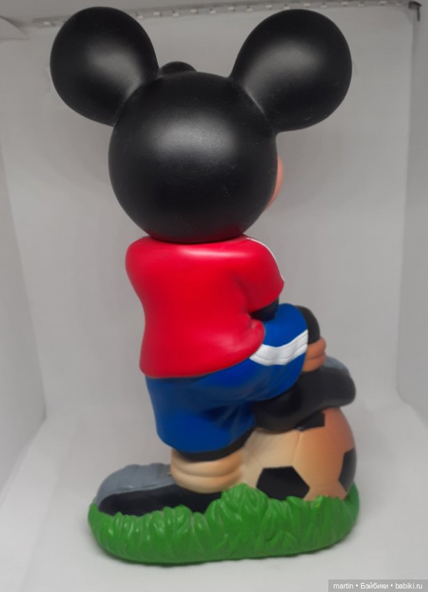 Фигурка Микки Маус-футболист, 23 см (фото 3)
