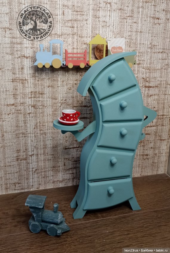 Кокетливый комод — Кукольная мебель (фото 3)