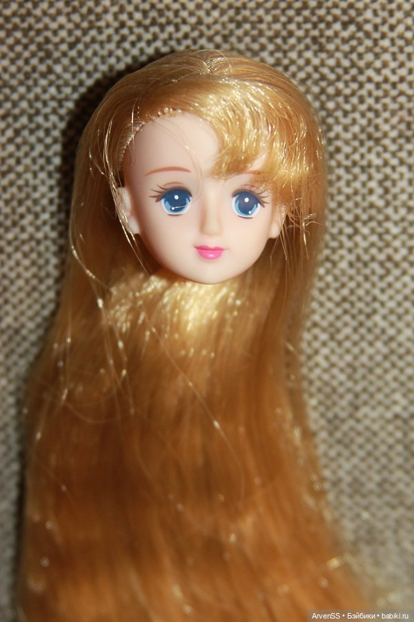 Голова подружки Дженни Олив компании Такара