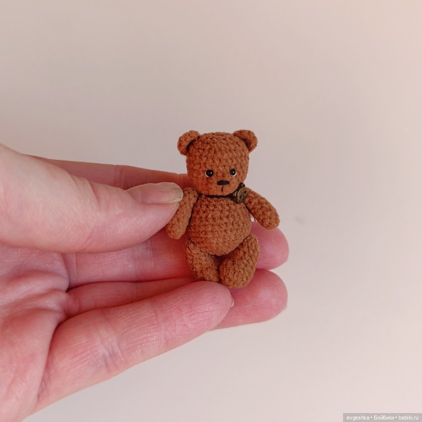 Мишка 4,5 см. Вязаный миниатюрный мишутка (фото 4)