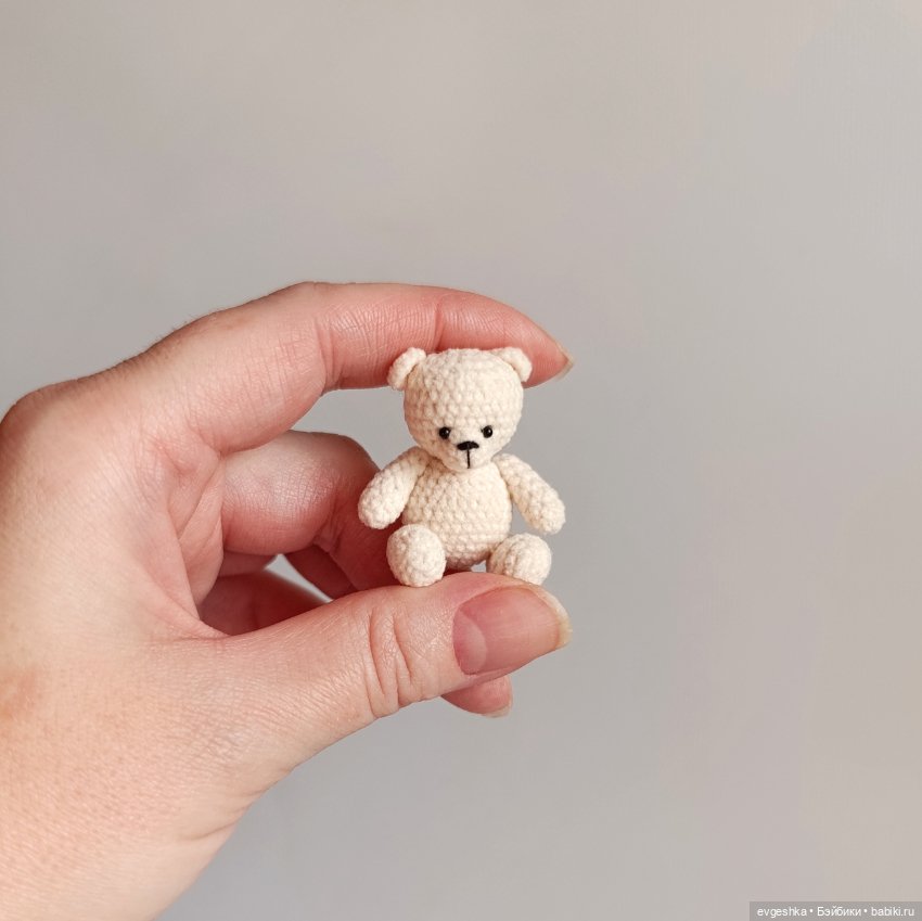 Мишка 4 см. Вязаная миниатюрная игрушка (фото 2)