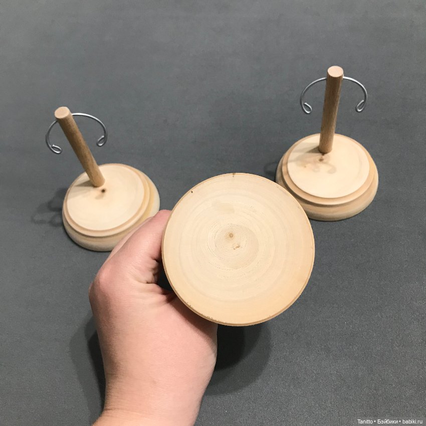 Подставки деревянные для кукол 1/8 13-15 см ростом (фото 2)