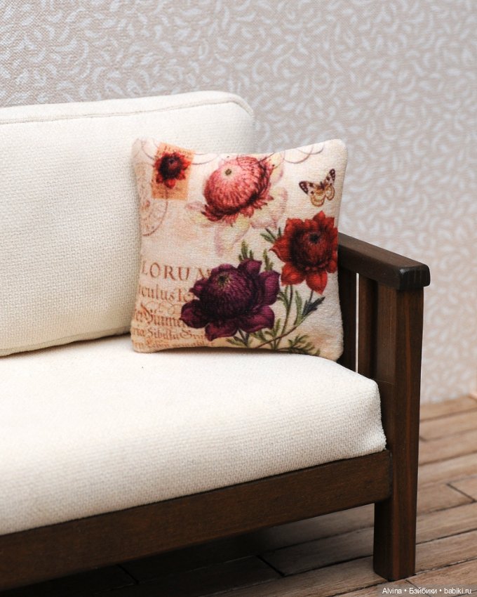 Диван — Кукольная мебель (фото 4)
