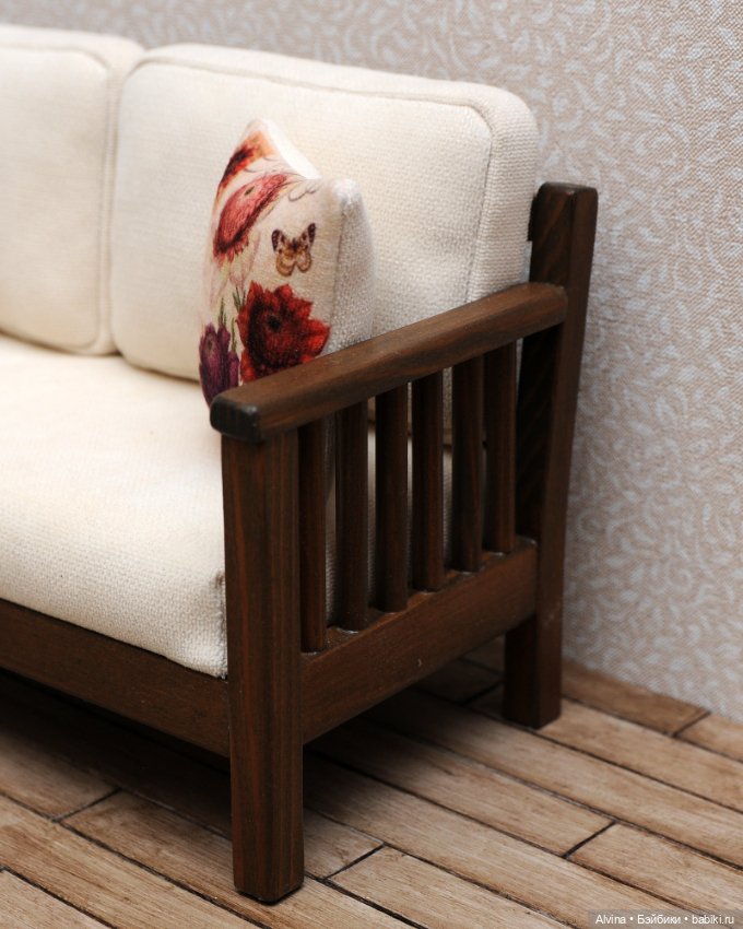 Диван — Кукольная мебель (фото 5)