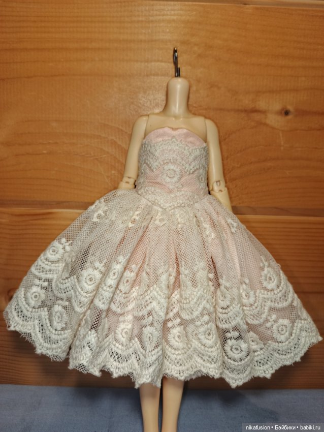 Платье на куклу БЖД 1:6 Fashion шнуровка (фото 2)