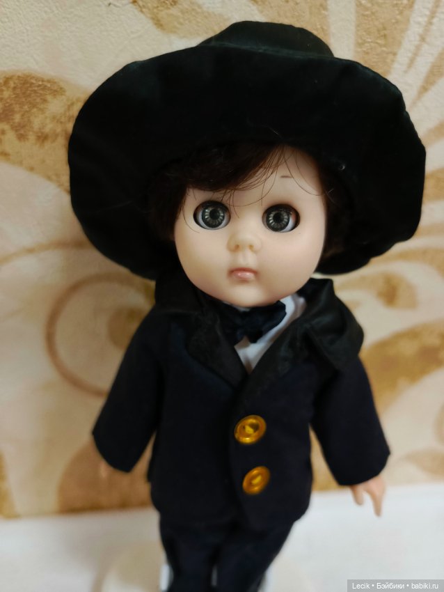 Мальчик в шляпе Ginny Vogue