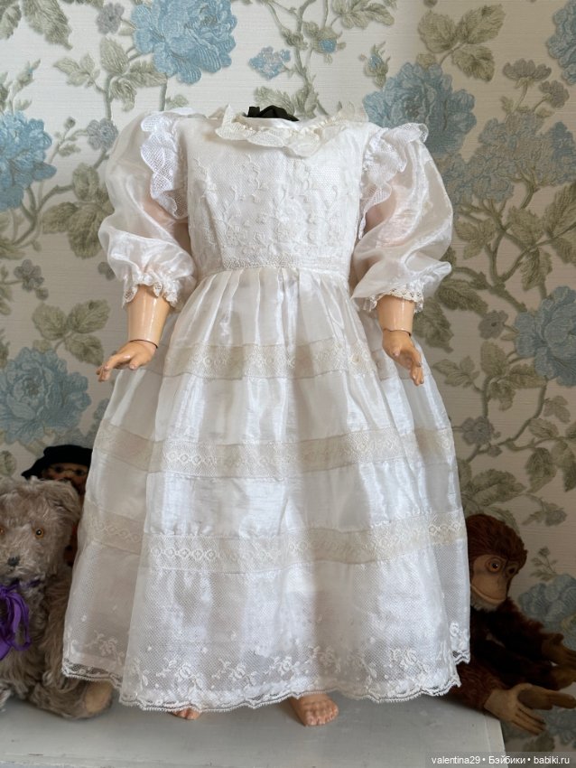 Платье с нижнем бельём , для антикварной куклы