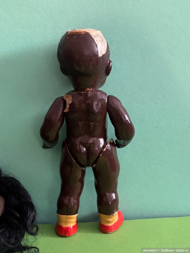 Композитная куколка негритчночка с зубками и паричком, высота 18 см (фото 9)