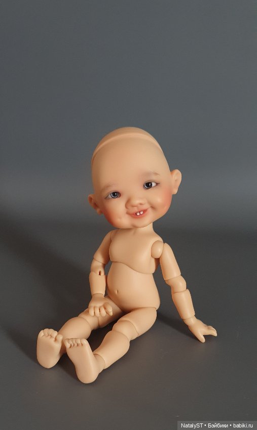 Gigi twinkle Meadows doll cream