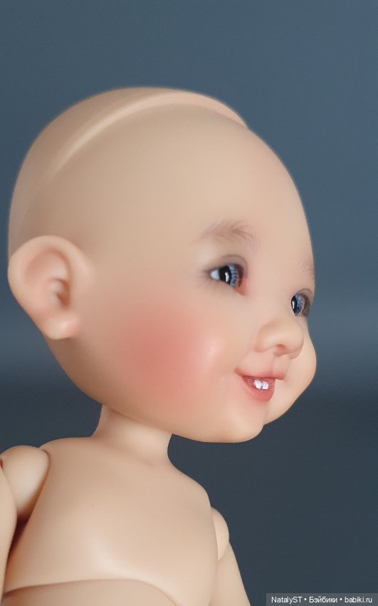 Gigi twinkle Meadows doll cream