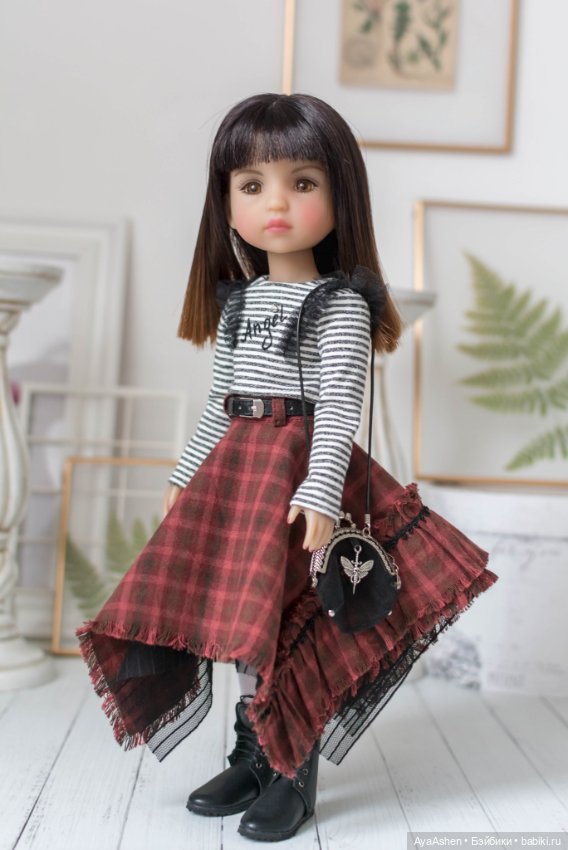 Одежда для Ruby Red Руби Ред: жакет, логслив, юбка, фартук, сумка, чулки, пояс (фото 8)