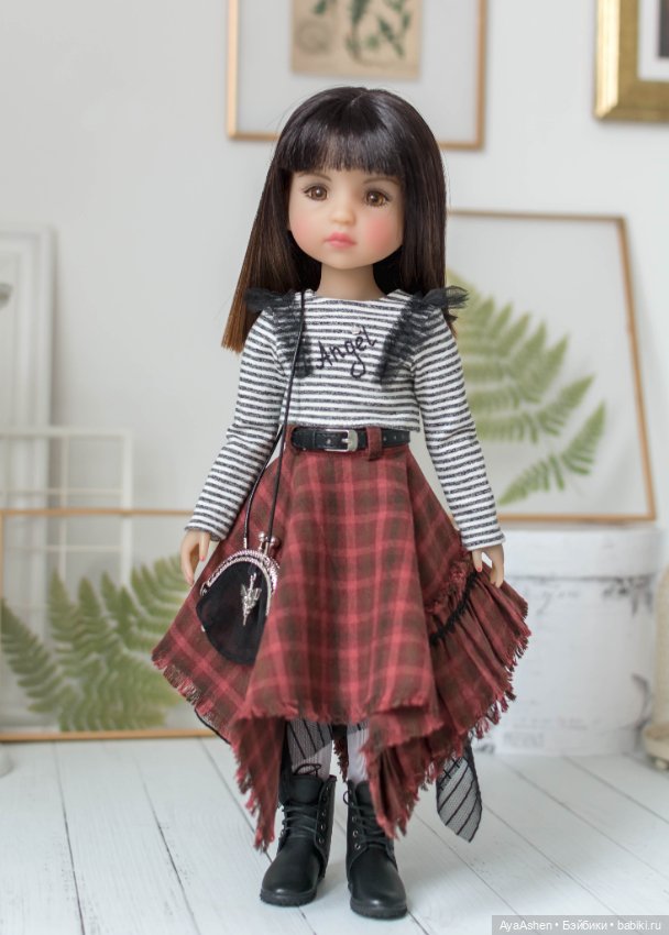 Одежда для Ruby Red Руби Ред: жакет, логслив, юбка, фартук, сумка, чулки, пояс (фото 7)