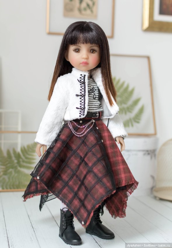 Одежда для Ruby Red Руби Ред: жакет, логслив, юбка, фартук, сумка, чулки, пояс (фото 3)