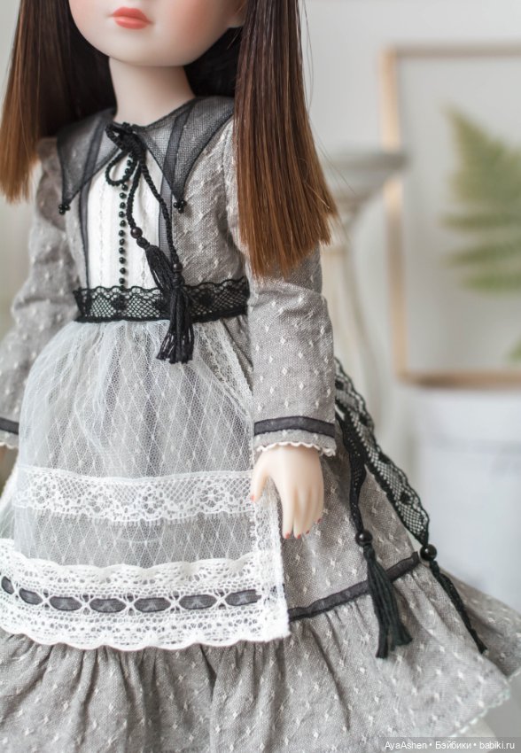 Одежда для Ruby Red Руби Ред: платье, ободок, воротничок, фартук, юбочка, чулочки (фото 6)