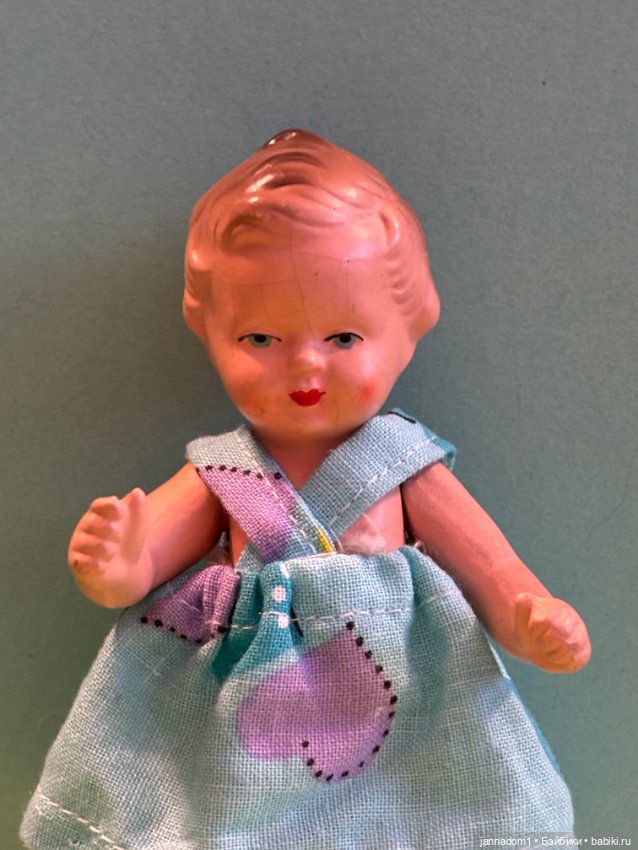 Очаровательная керамическая куколка Tebu с рельефными волосами, высота 14 см (фото 7)
