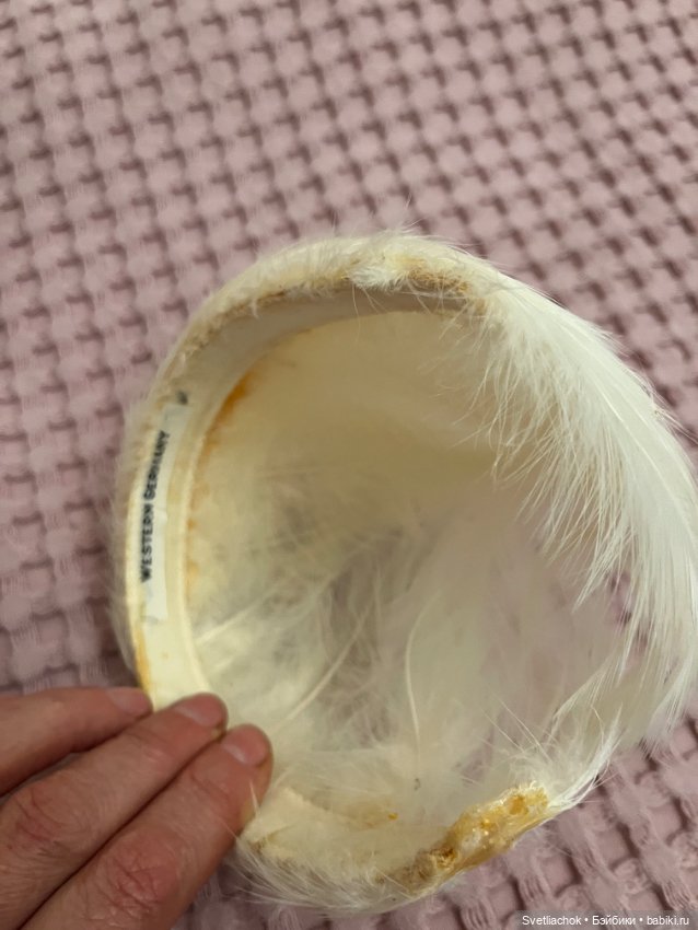 Шапочка-таблетка из перьев 50 годов (фото 6)