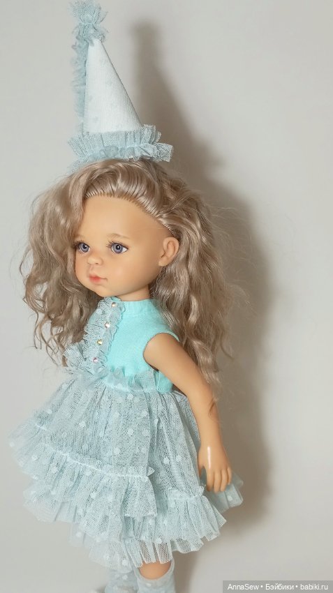 Комплект одежды для кукол Паола Рейна