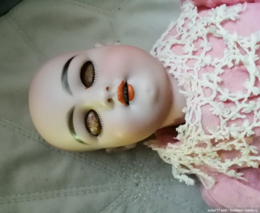 Маленькая ранняя наипрелестнейшая девочка фабрики Simon Halbig молд 1039