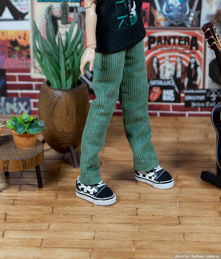 Вельветовые брюки для сицилийских псов (фото 3)