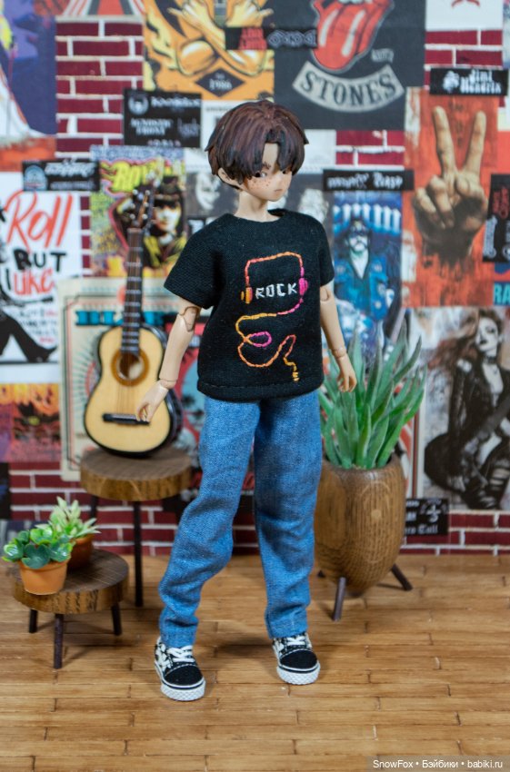 Футболка "Наушники" с вышивкой для сицилийских псов,близнецов,Милим, come4arts