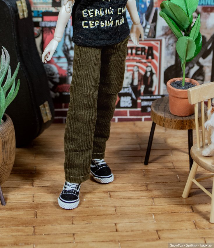 Вельветовые брюки для сицилийских псов (фото 2)