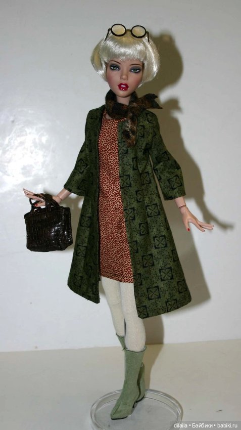 Выкройка PDF в натуральную величину / пальто А-силуэта, платье, чулки для куклы Deja Vu Тоннер 40 см (фото 5)