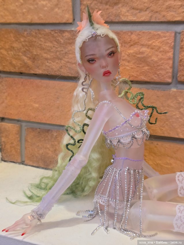 Потрясный комплект для Popovy sister's doll (фото 2)