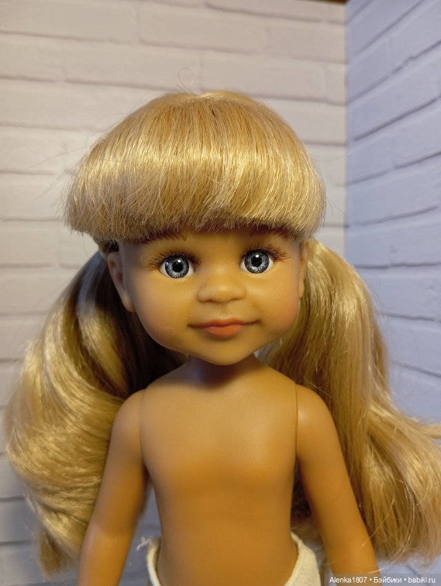Кукла Клео Ириска с хвостиками и челкой (фото 3)