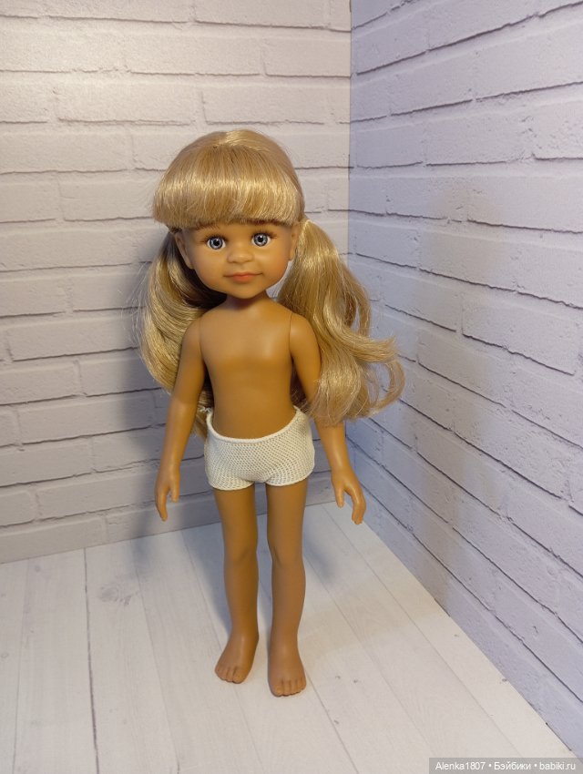 Кукла Клео Ириска с хвостиками и челкой