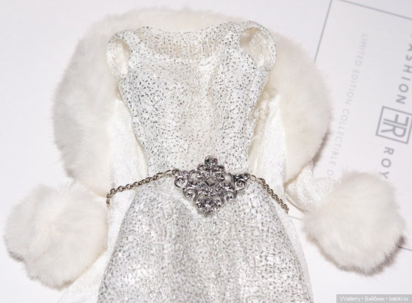 Платье 2003 Holiday Visions Barbie (фото 3)