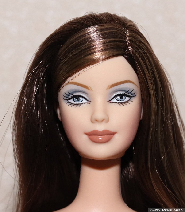 September Sapphire Barbie 2002 (фото 3)